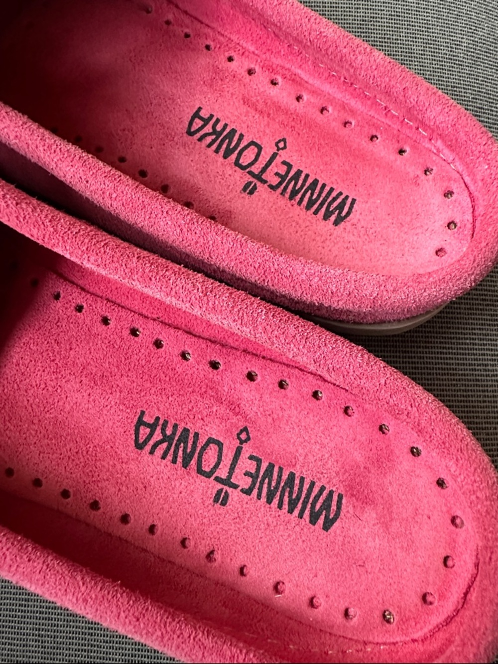 Minnetonka Pink Suede Moccasin Mules size 9 EUC - Picture 7 of 10